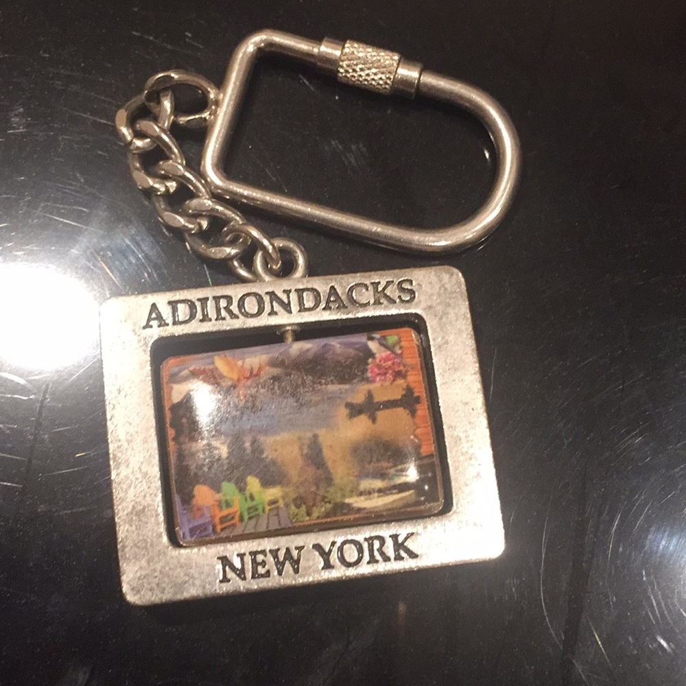 Keepsake Adirondack keychain